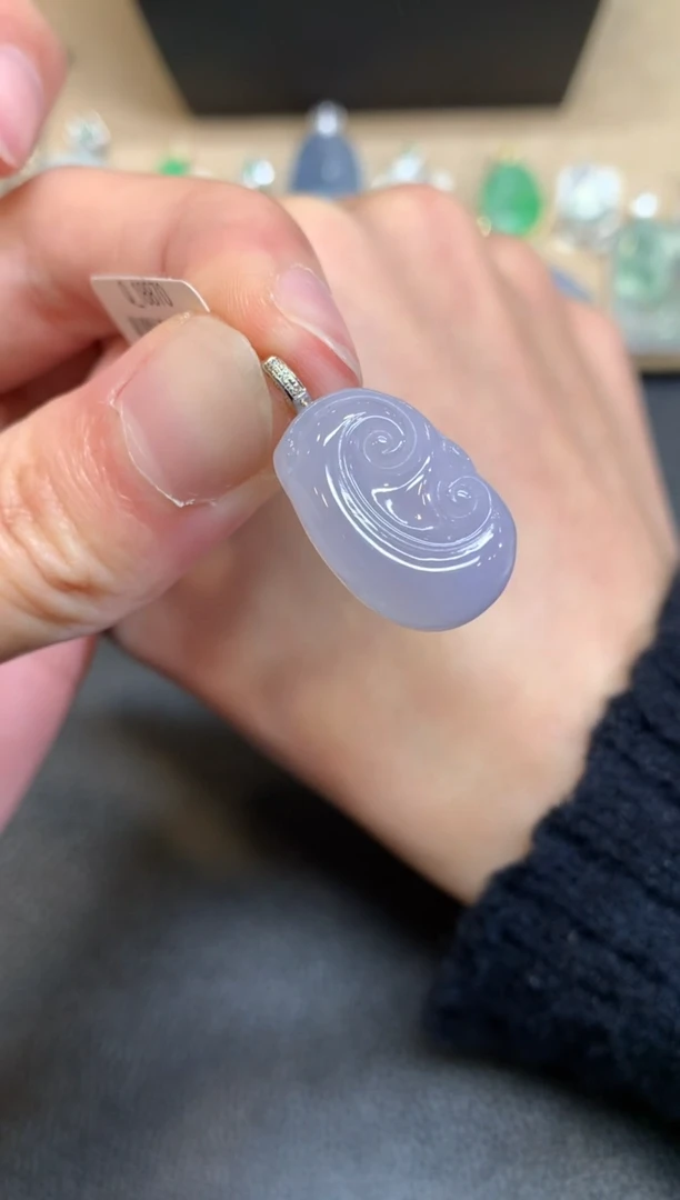 【闪购商品】翡翠颈饰18K金镶嵌如意【无服务费】