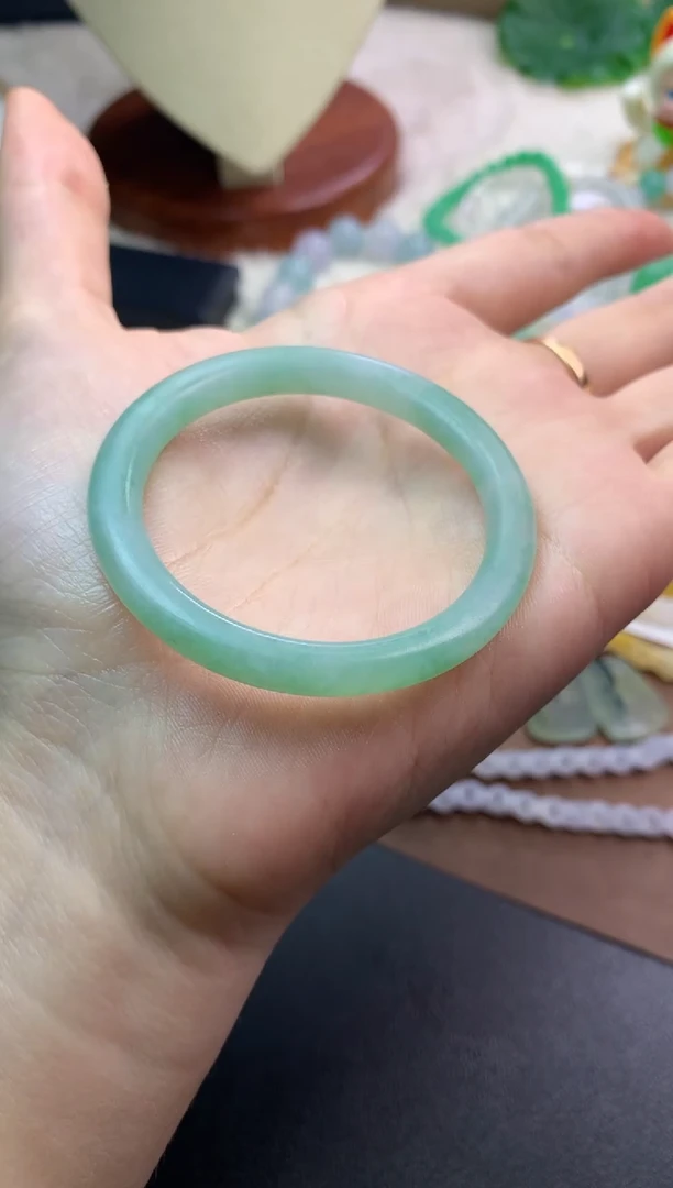 未镶嵌定制翡翠毛货