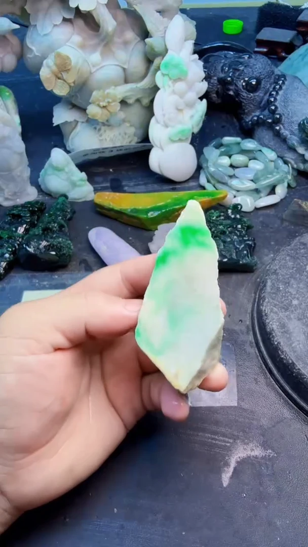 翡翠挂件未镶嵌天然翡翠115