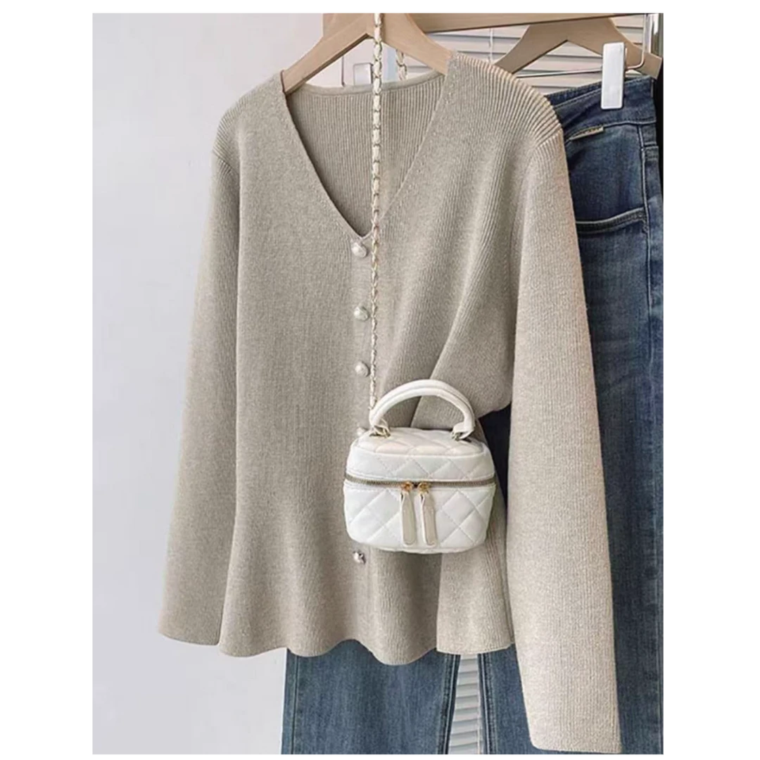 高级感V领荷叶边毛衣女遮肉显瘦毛衣-HBMZ9250