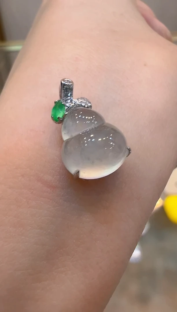 翡翠18K金镶嵌吊坠(不含链)多样性团购发一件