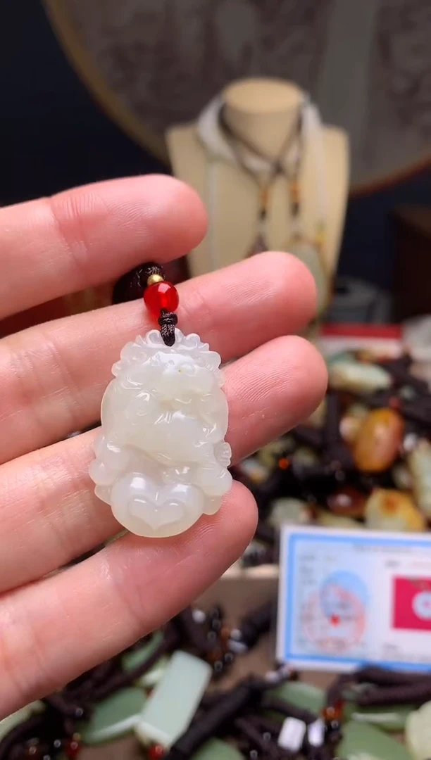 颈饰未镶嵌和田玉新疆料青海料清水和田玉吊坠