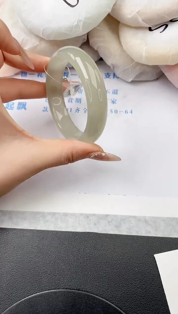 未镶嵌手镯石英质玉w88-DB54+
