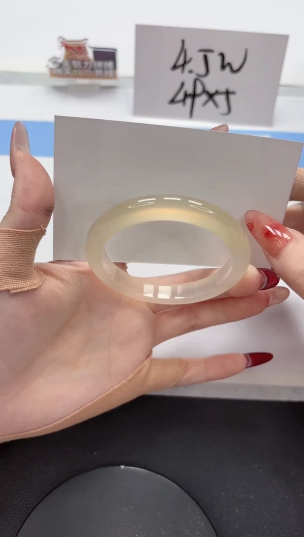 【闪购商品】石英质玉手镯未镶嵌A371-53.5