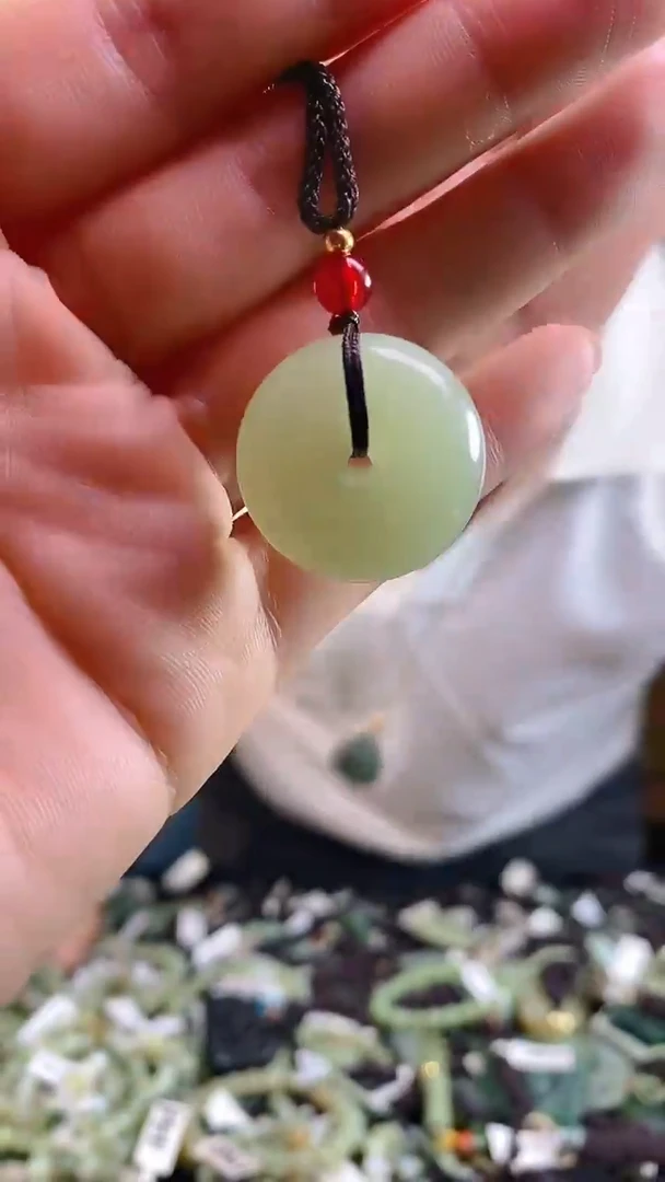 和田玉未镶嵌颈饰多样性发货，拍一发一