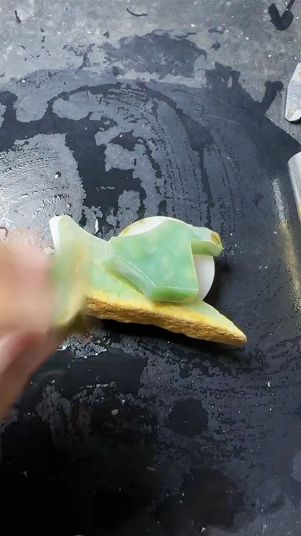 翡翠挂件未镶嵌125翡翠