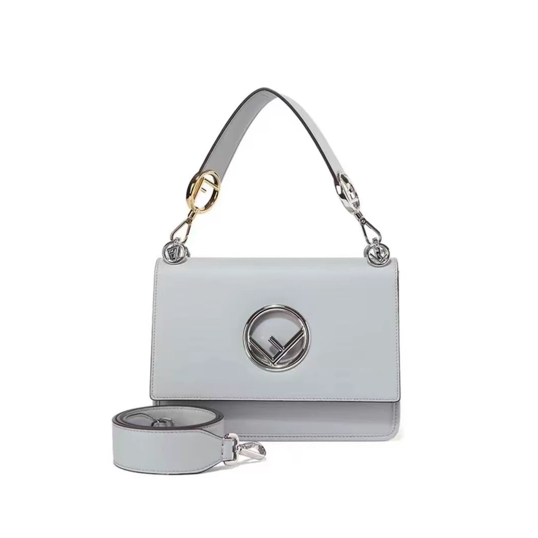 99新 FENDI/芬迪 思斯专属 芬迪kani斜挎包 THCJ286