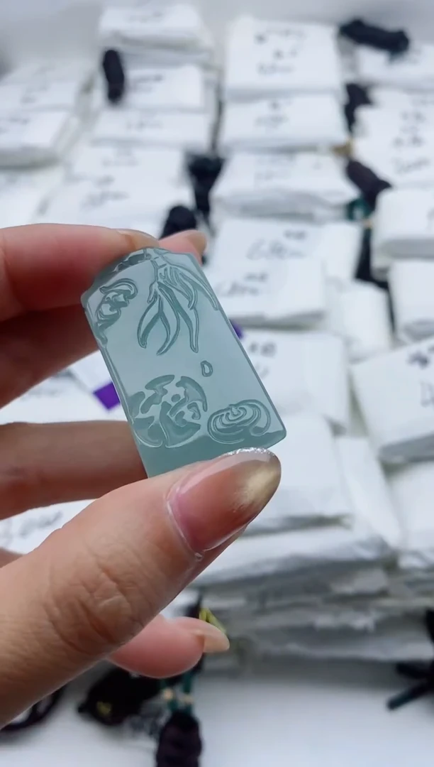 颈饰未镶嵌翡翠888