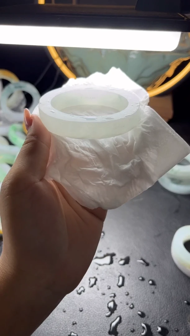 未镶嵌正圈定制翡翠正圈