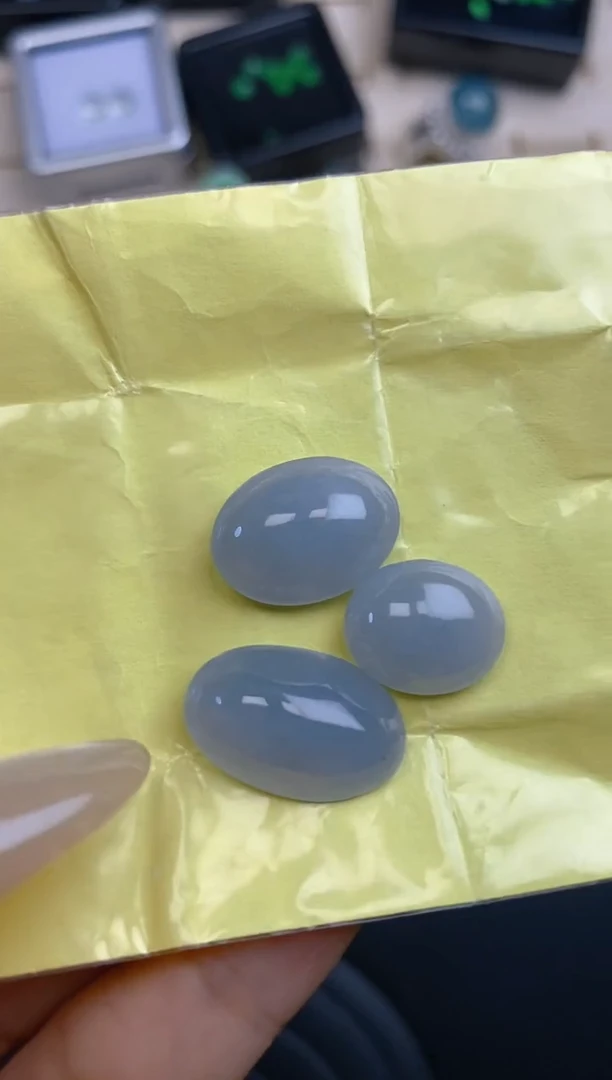 定制翡翠未镶嵌天然翡翠蛋面68