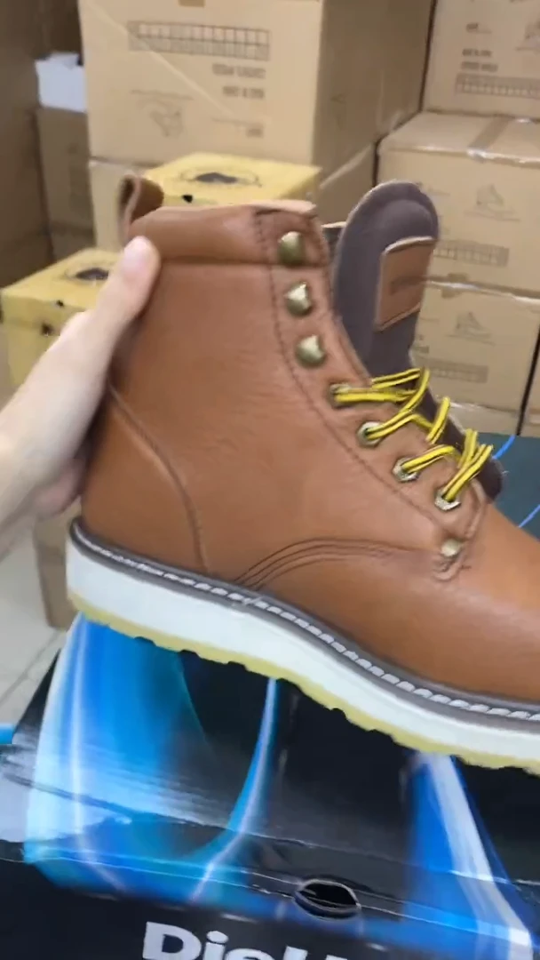 牛皮 43码，84984 号，皮鞋码，工装靴默认瑕疵