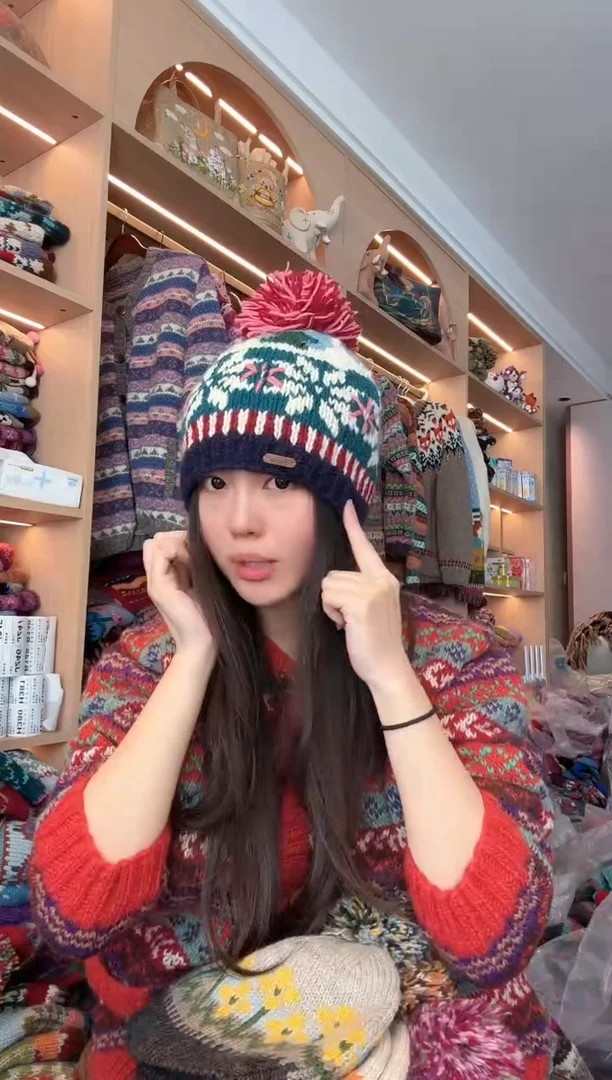 羊毛蓝色雪花帽