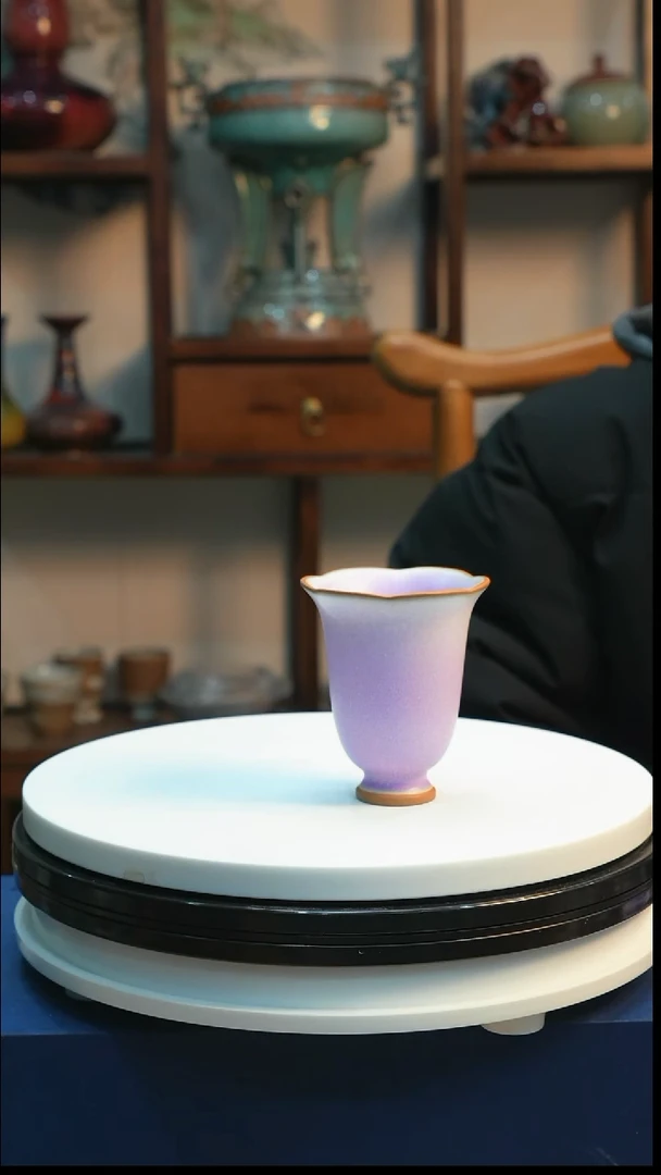 6钧瓷香芋紫釉色花瓣杯