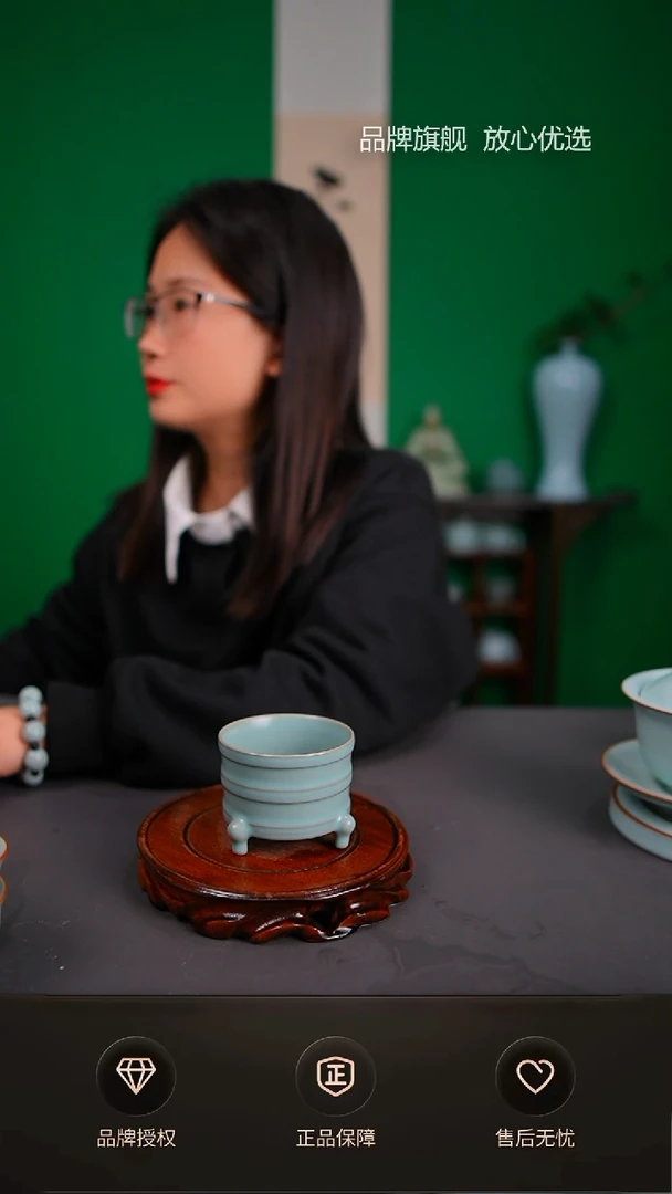 【闪购商品】仿古支钉三足杯不完美