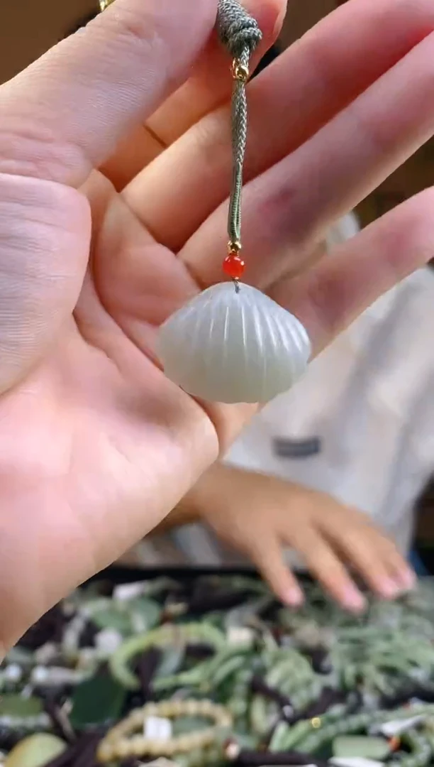 和田玉未镶嵌颈饰多样性发货，拍一发一