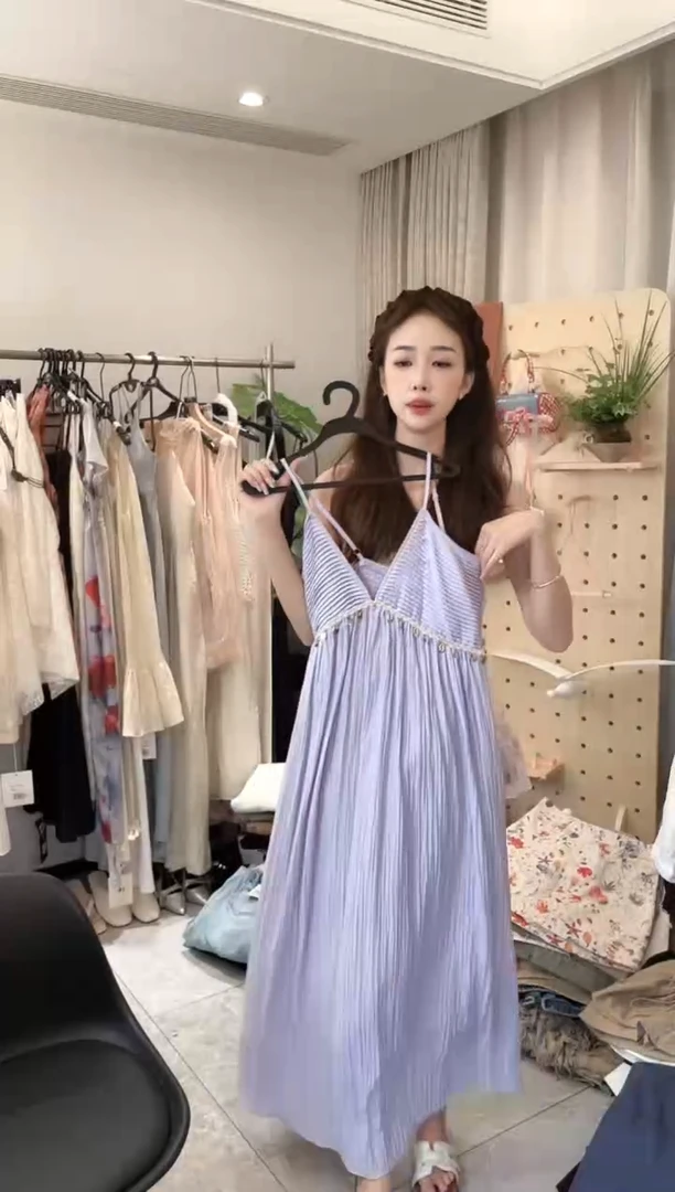 腈纶497紫色裙子