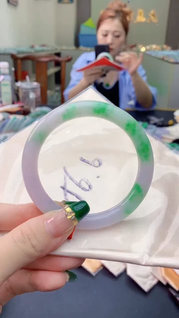 翡翠手镯未镶嵌0785081368