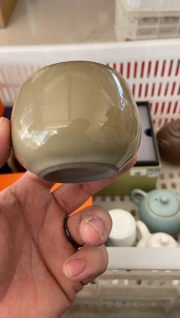 无运费险有瑕疵的摄影的产品有使用过的痕迹有点脏介意勿拍杯