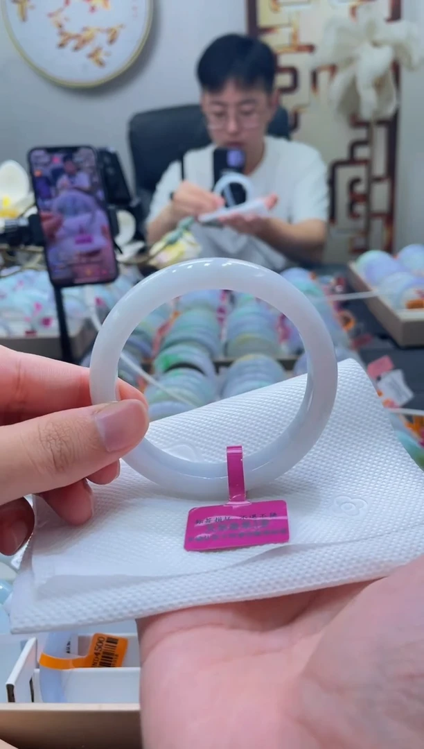 未镶嵌手镯翡翠133-61