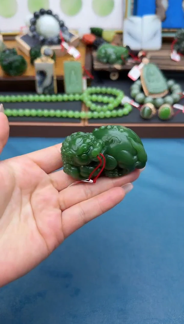 未镶嵌和田玉把件1