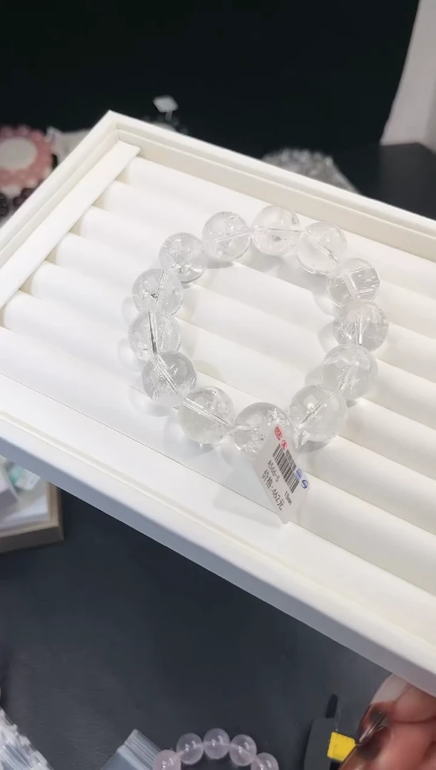 【闪购商品】水晶手链未镶嵌多样性发一利姆利亚18mm