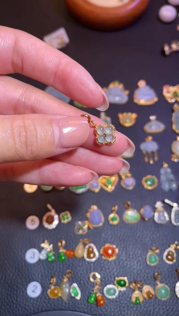 颈饰银S925镶嵌翡翠a货翡翠