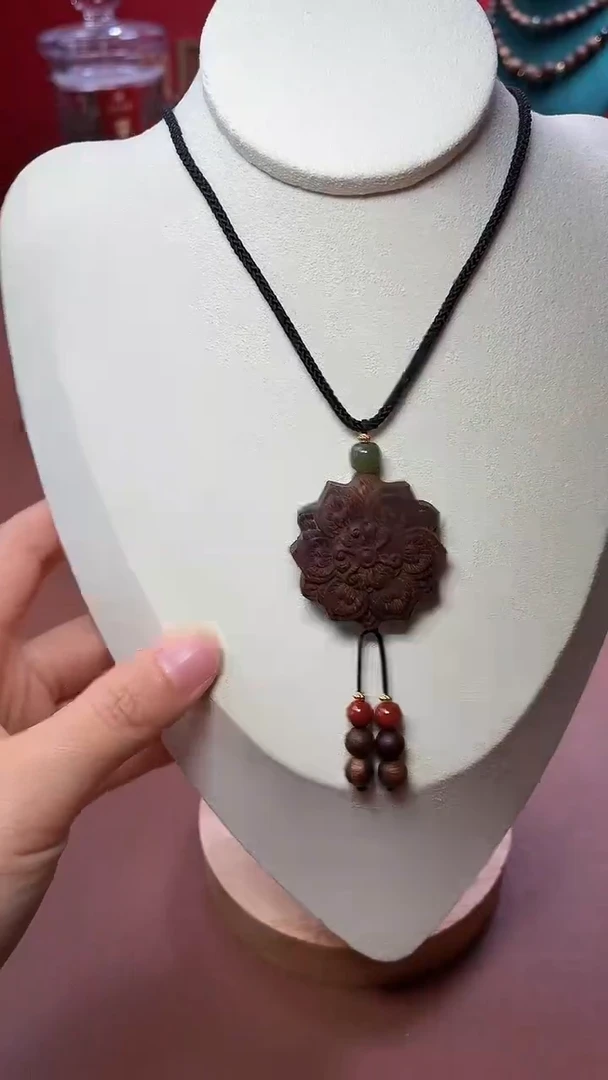 沉香手串沉水越南芽庄瘤疤黄棋宝相花吊坠