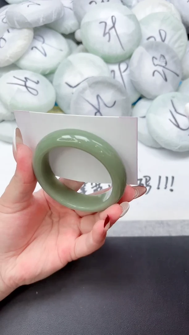 未镶嵌手镯石英质玉201-56.4