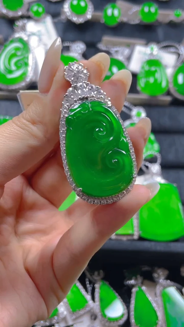 颈饰银S925镶嵌翡翠11