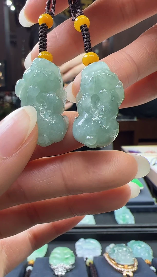 【闪购商品】翡翠挂件未镶嵌貔貅手机挂（多样性发其一）