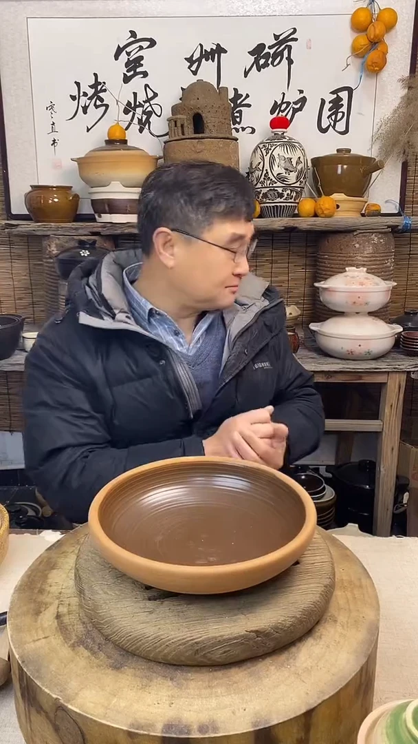 土陶口径26cm复古土菜钵（无盖）
