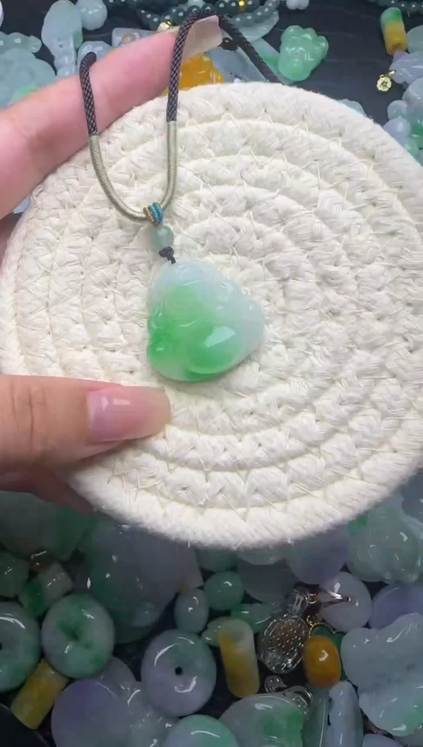 翡翠未镶嵌颈饰天然缅甸翡翠吊坠