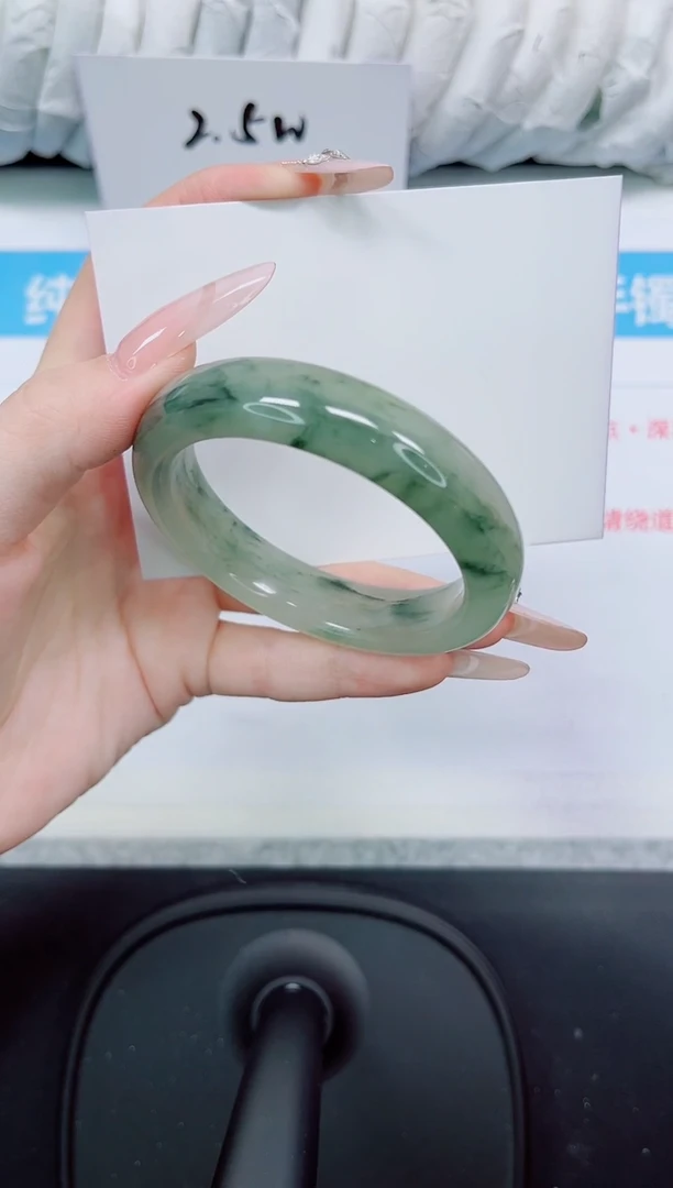 石英质玉手镯未镶嵌121