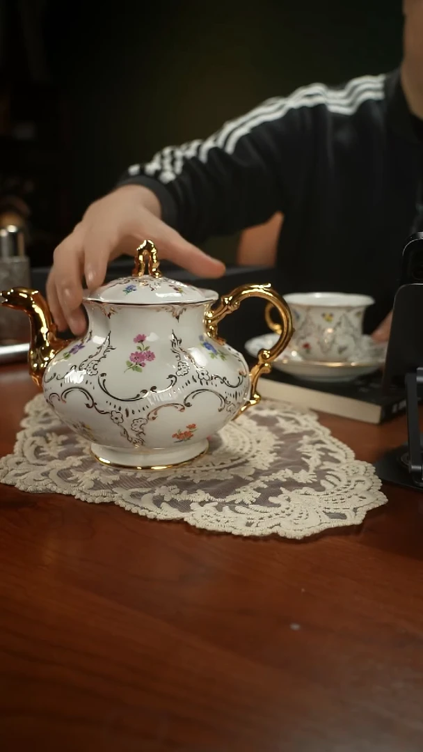 高端礼品（MM家）宫廷浮雕白金茶壶-TY