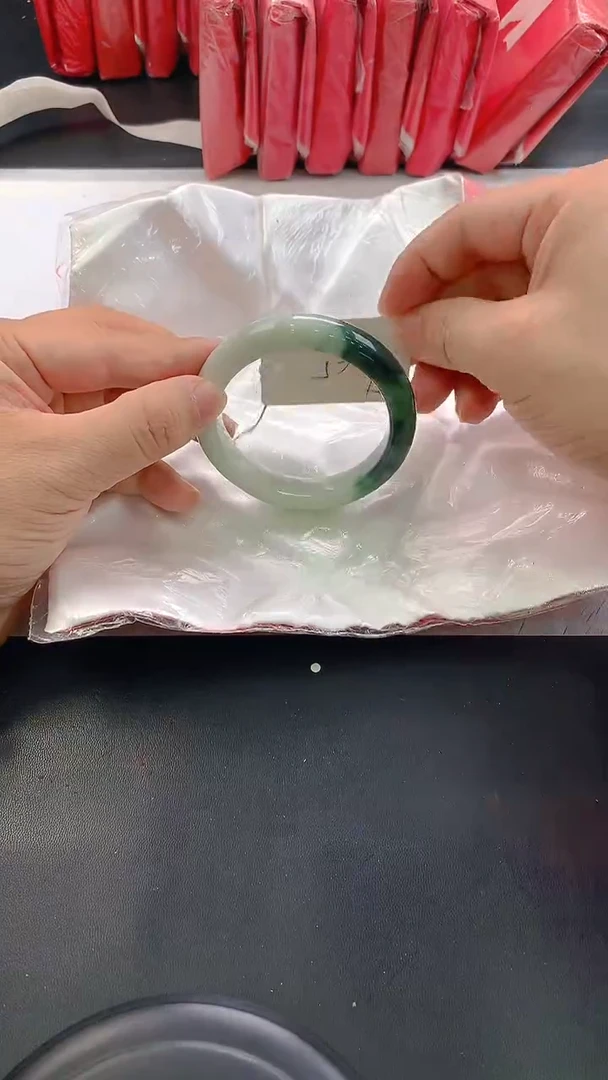 未镶嵌手镯翡翠154