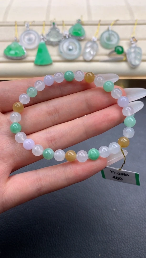 翡翠未镶嵌颈饰A620