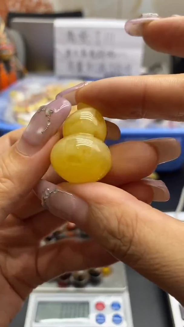 琥珀未镶嵌珠宝奇石2989