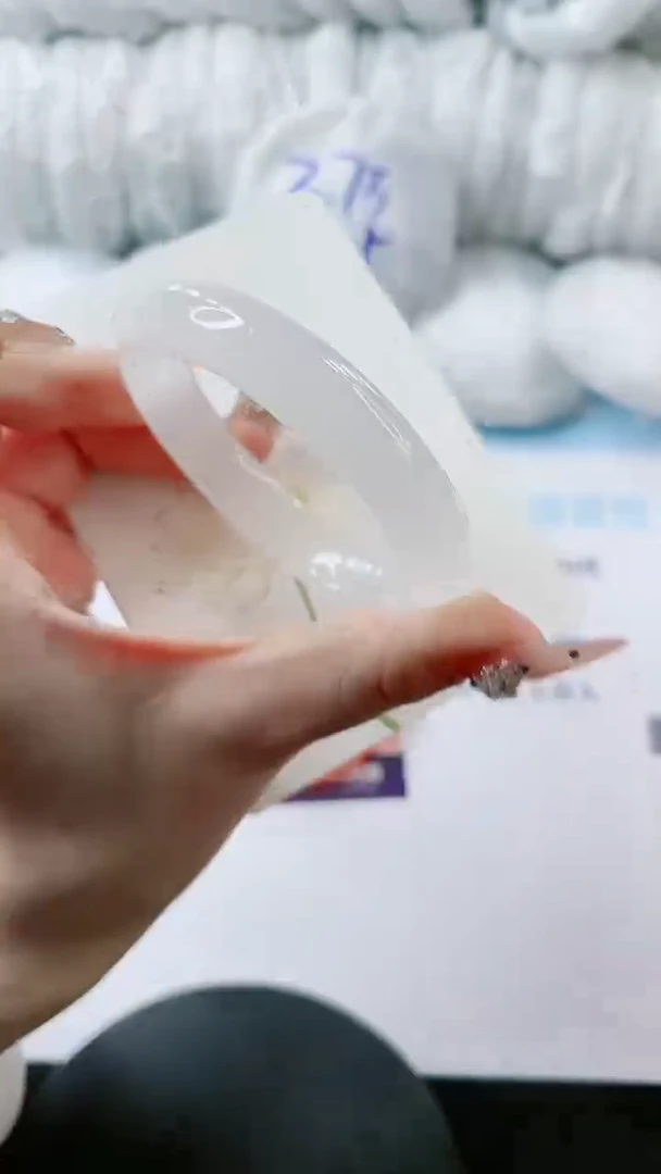 【闪购商品】石英质玉手镯未镶嵌多样性发货L703