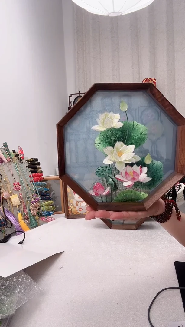 扇子大*吹绣作品手工摆台