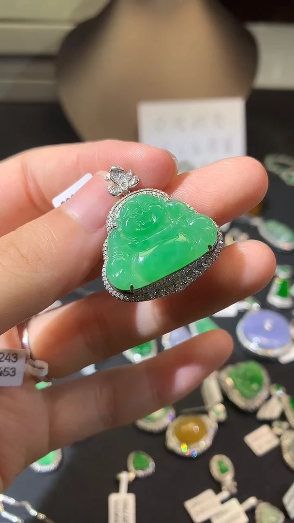 翡翠18K金镶嵌吊坠(不含链)吊坠