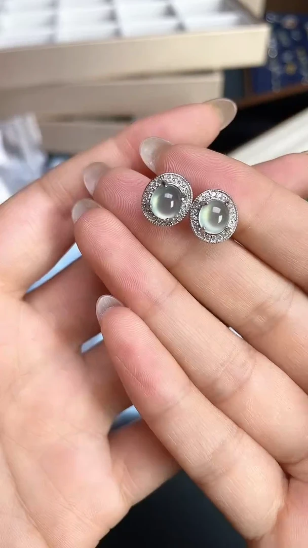 颈饰18K金镶嵌翡翠晨*吖202021212