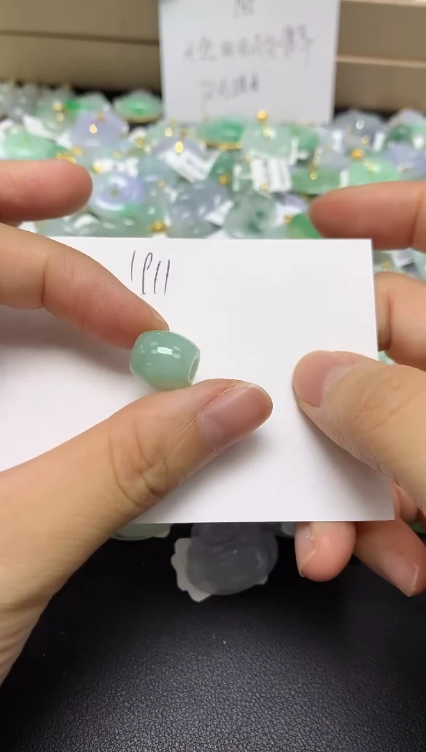 翡翠未镶嵌颈饰 天然缅甸翡翠A货