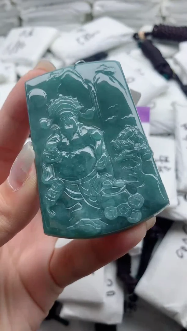 翡翠未镶嵌颈饰0000000000