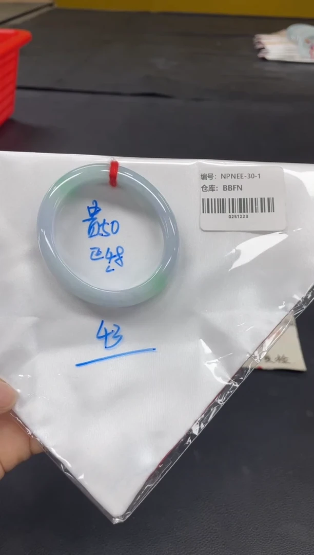 未镶嵌手镯翡翠翡翠手镯