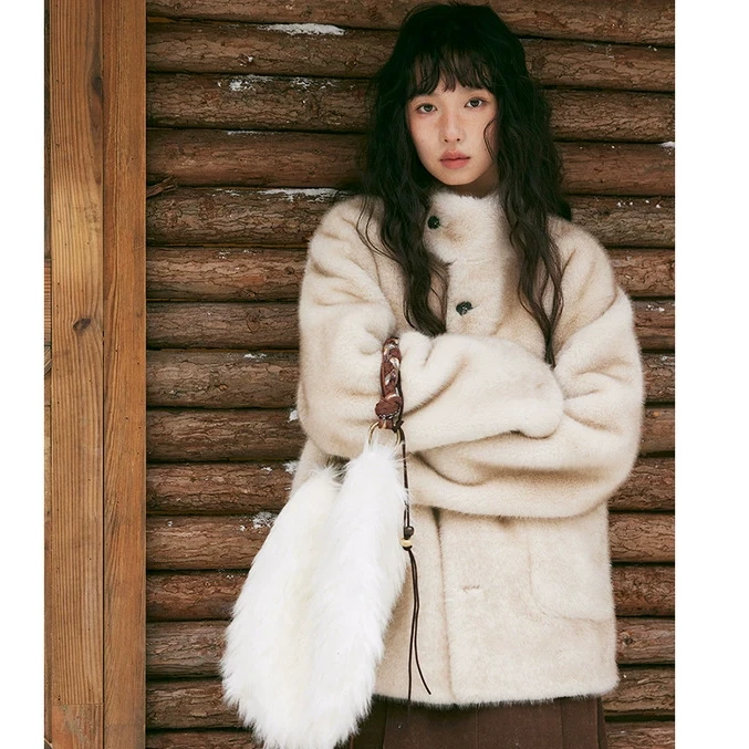 BLUEerror 立领环保毛毛短款外套女宽松毛茸茸软糯C2H1212W17X2