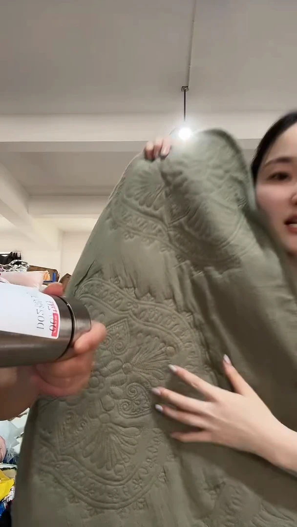 棉棉D03  军绿色立体感刺绣枕套发一对50*70