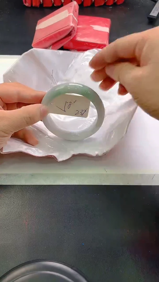 未镶嵌手镯翡翠231