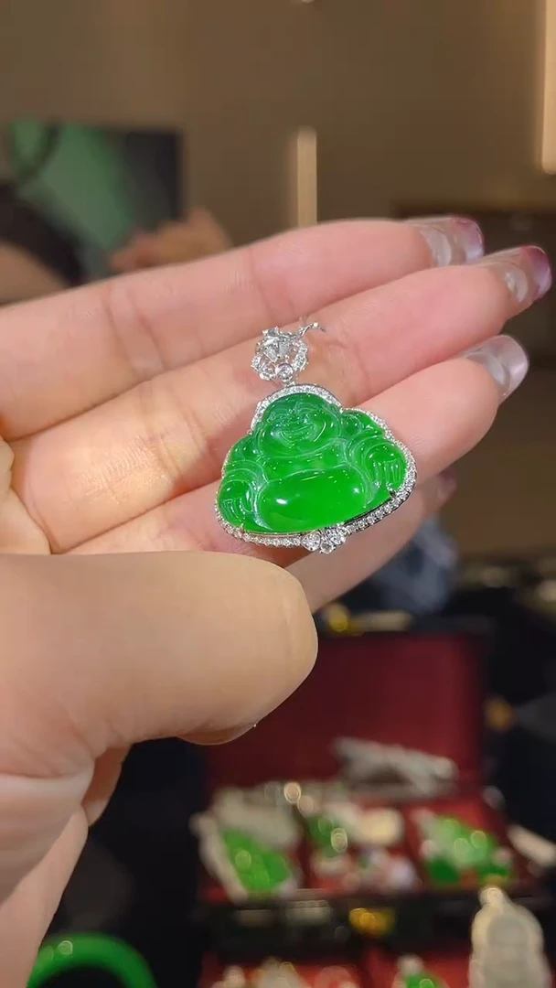 【闪购商品】翡翠吊坠(不含链)18K金镶嵌天然翡翠A货