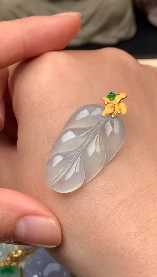 吊坠(不含链)18K金镶嵌翡翠吊坠