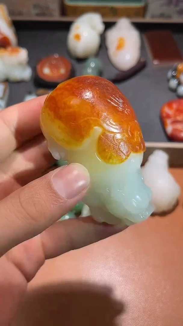 未镶嵌和田玉把件行***。和田玉